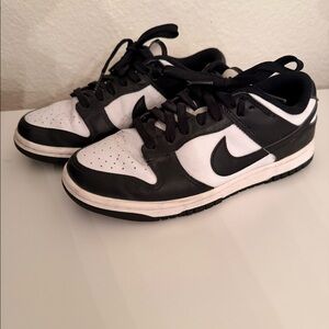 Women's Nike panda dunk low 6.5